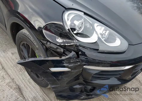 2016 Porsche Cayenne z USA, uszkodzony, nr VIN WP1AA2A27GKA11085